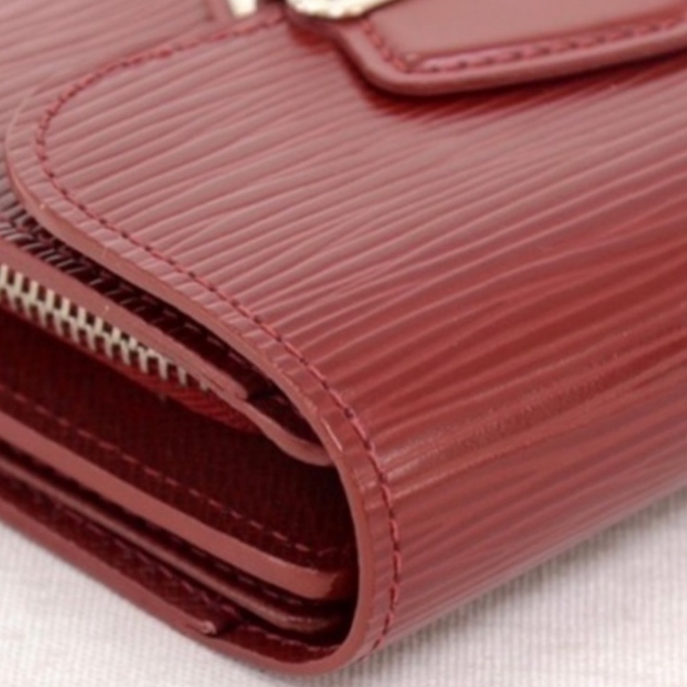 Louis Vuitton Epi Porte Feiulle Red Credit Card Wallet - Picture 9 of 11